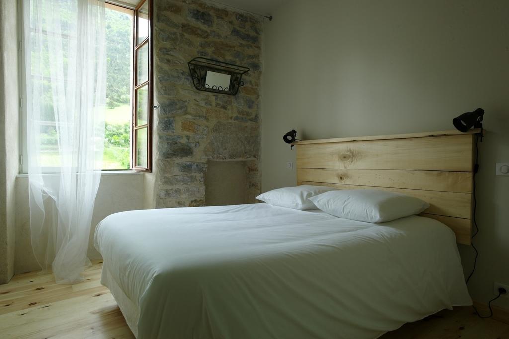 Hotel-Restaurant Le Parisien Les Vignes Rom bilde